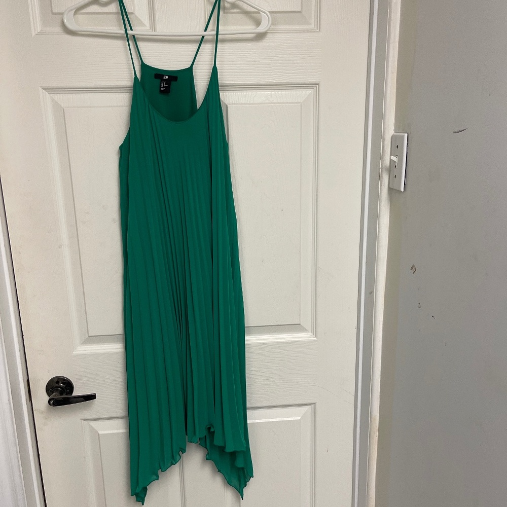 H&M green dress